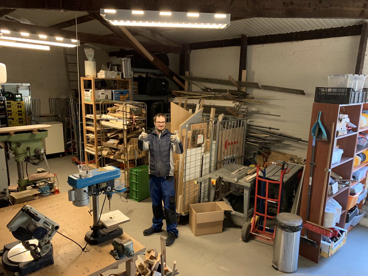 Hack42's tweet photo. #NuInDeSpace: weer een dag geklust, opgeruimd, en plannen gemaakt. Dus tijd voor een 📸🧵 https://t.co/bqHwcK7pbi