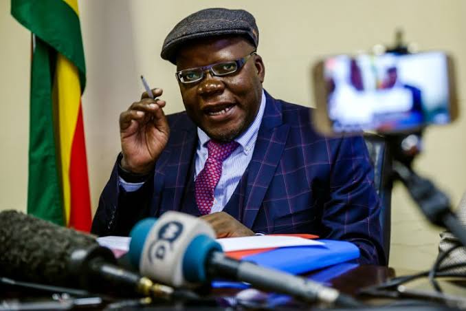 I want to see something again. Retweet for Tendai Biti and Like for Constantino Chiwenga.