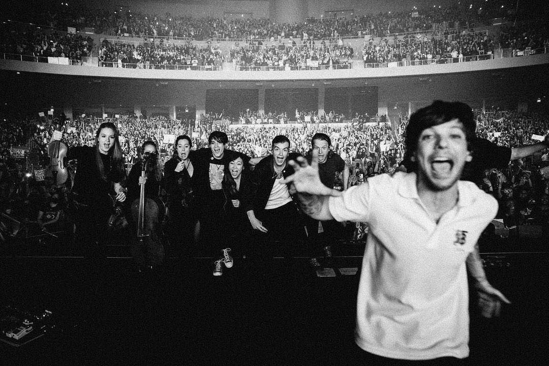midialouistbr's tweet photo. 📸 • Louis e a banda na #LTWTLA2! ❤️
via louist91 https://t.co/i5AthSYCpN