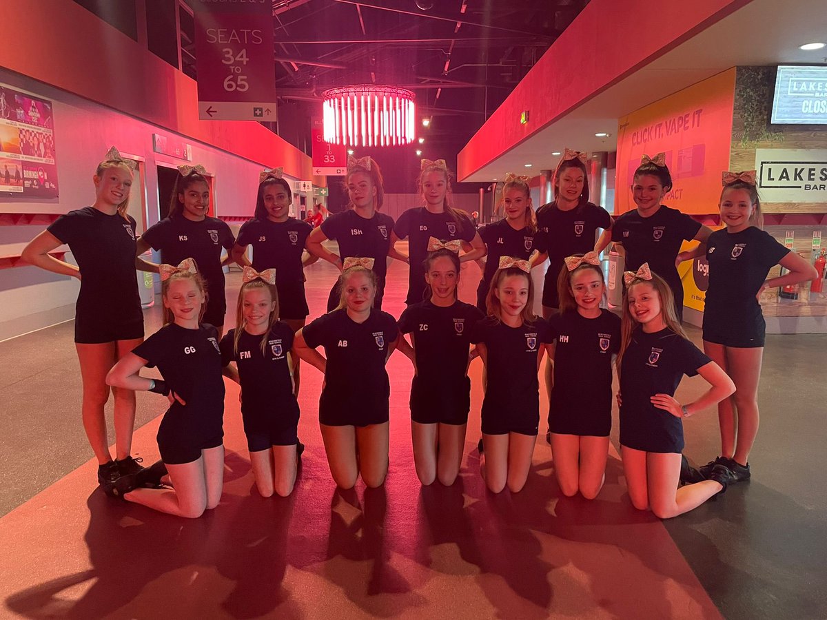 BHSsportdance's tweet photo. A huge well done to our amazing Cheer team at the @LegacyCheerUK competition - you were all AMAZING! Big shout out to Miss Goodall for all her hard work with the team! ππ»πͺπ»π€©ππ»π€Έπ»ββοΈ #TeamBHS #Cheersquad #LegacyCheer https://t.co/jv0rwHOlvK