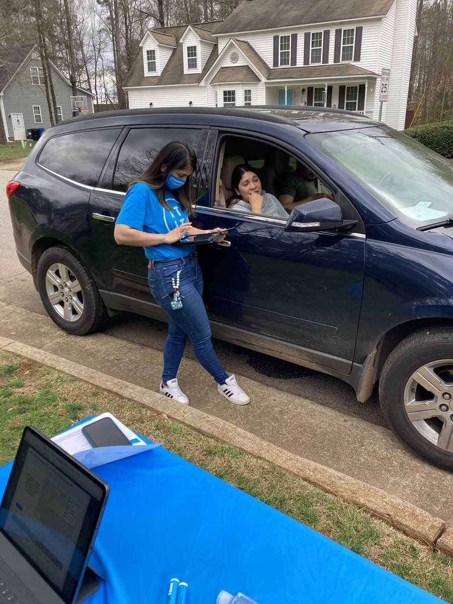 DenzelC01's tweet photo. Outside getting GIGGY with team Allyance serving Raleigh with โก๏ธ Fiber. Shoutout to our amazing field tech team for the amazing partnership today ๐ช๐พ #FiberStrong #WinAsOne #Partnership @nargiza_schmidt @JDoverATT @seanlee1007 @AllyG52 @BuegelerS @jerryfornwalt @404girl https://t.co/Mb2SiStO1O