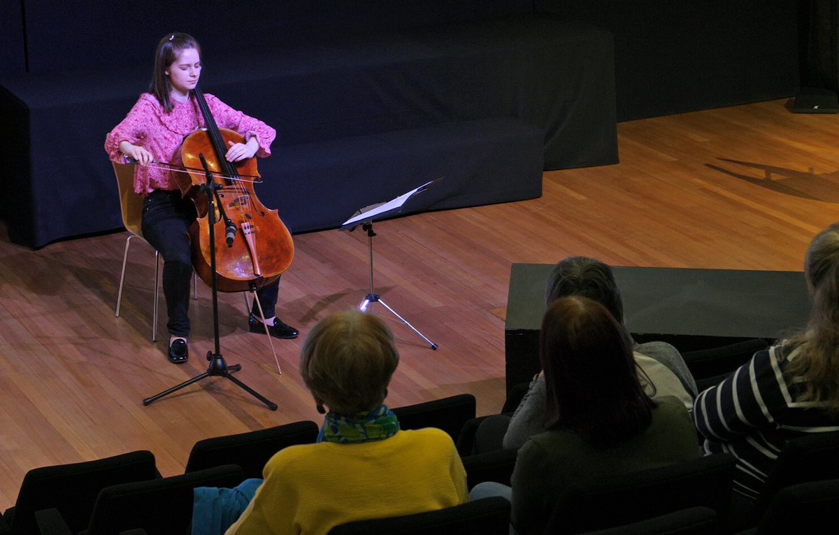 SOliverCello's tweet photo. Really enjoyed performing and speaking at #TADtalk2022 - was so amazing to hear all the other speakers too and meet some amazing people! #TAD5 #type1diabetes #T1D #cello #performance https://t.co/URofLoJZzr