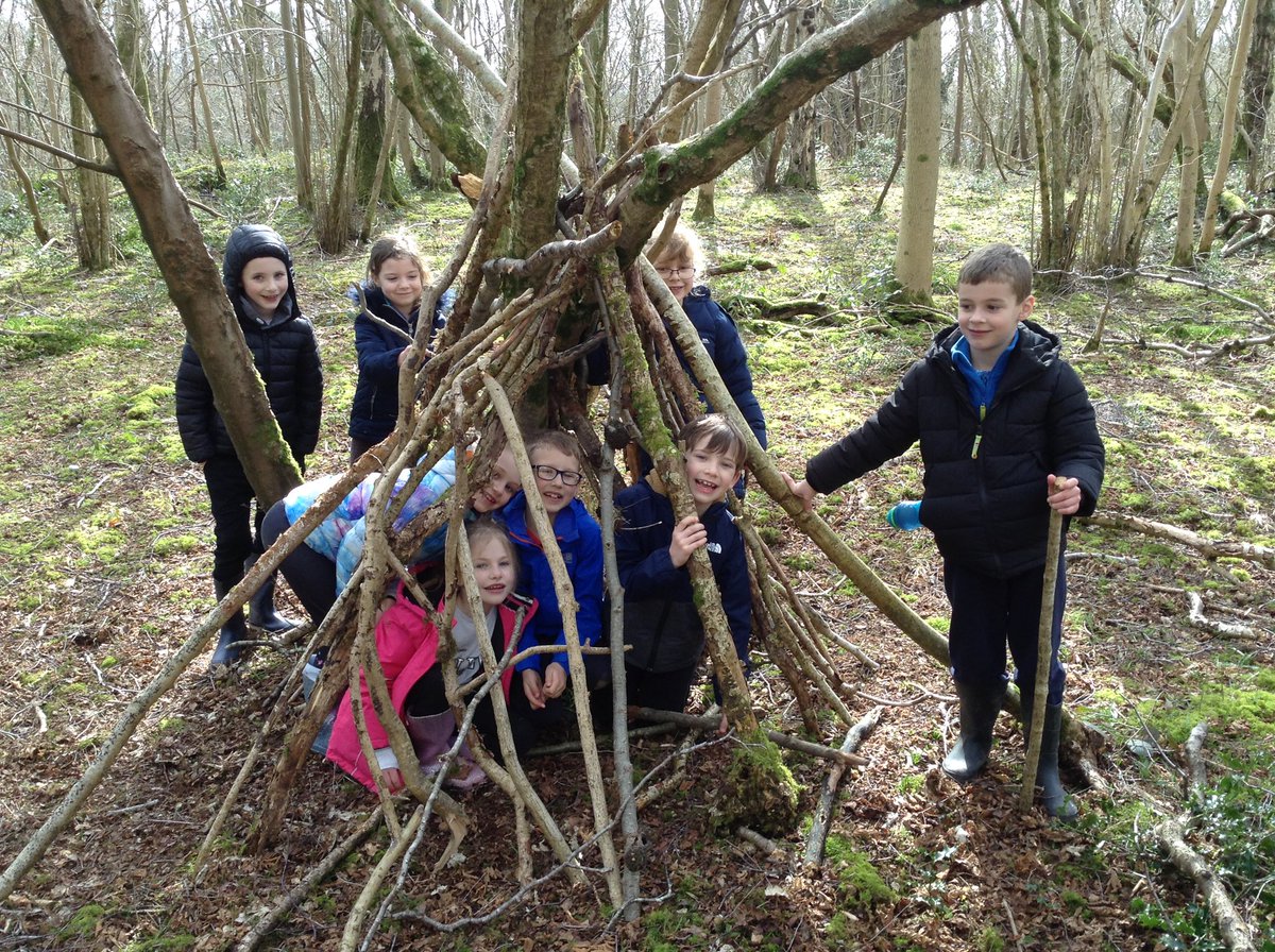 y3Torrisholme's tweet photo. From hiking to overcoming challenging heights, rock scrambling to den building, not forgetting the toasting of marshmallows 😋, this has got to be one of year 3’s highlights this week @TorrisholmeCPS https://t.co/BN0T9y2Er1