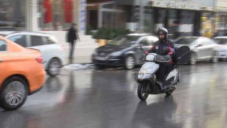 Kıymetli İstanbullular;

20 Mart Pazar günü (YARIN) 
⏰10.00’dan itibaren

✅Motosiklet
✅Elektrikli scooter ve
✅Motokuryelerin🛴🛵

Trafiğe çıkışlarına İZİN VERİLECEKTİR❗️

Kurallara riayet eden bütün şirketlere ve motosiklet sürücülerimize teşekkür ediyorum.