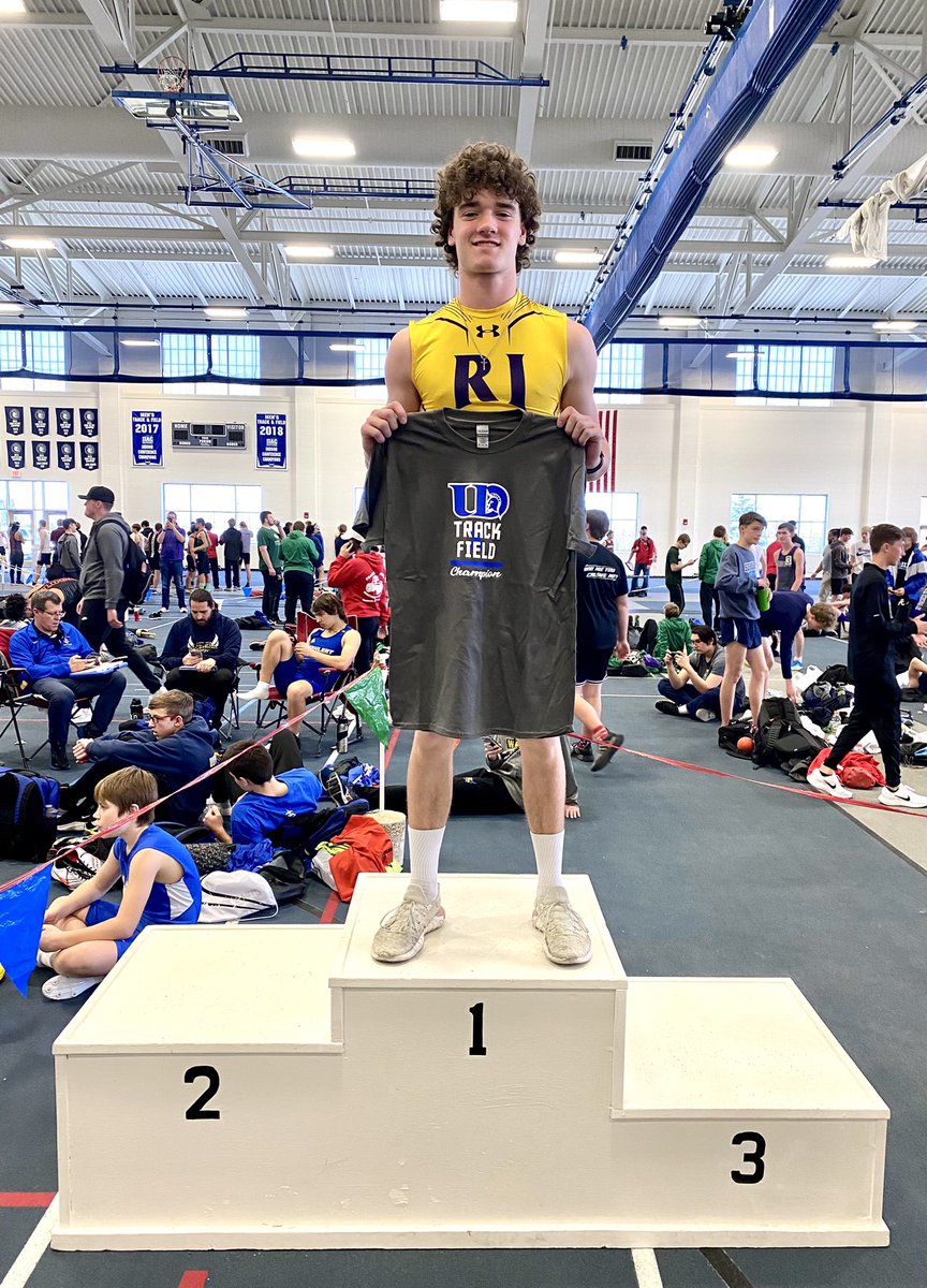 UDTFXC's tweet image. 🏅𝗨𝗗 𝗕𝗢𝗬𝗦 𝗛𝗦 𝗖𝗟𝗔𝗦𝗦𝗜𝗖🏅

Congrats to Charlie Terry from @AthleticsSid5 on winning pole vault! 🏆 13.0ft