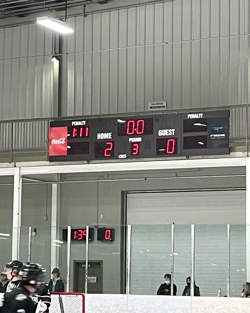 U16HPL's tweet photo. Lakers win! https://t.co/zwPiSWK8Ps