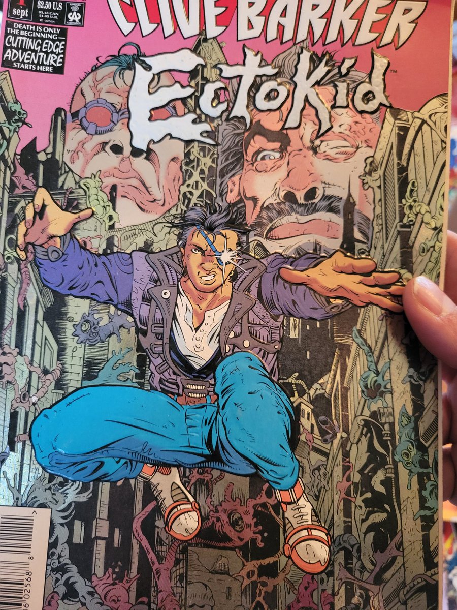 StevieDrawStuff's tweet photo. Who remembers when Clive Barker made some super heroes? #ectokid #saintsinner https://t.co/De0W6Aa6TO