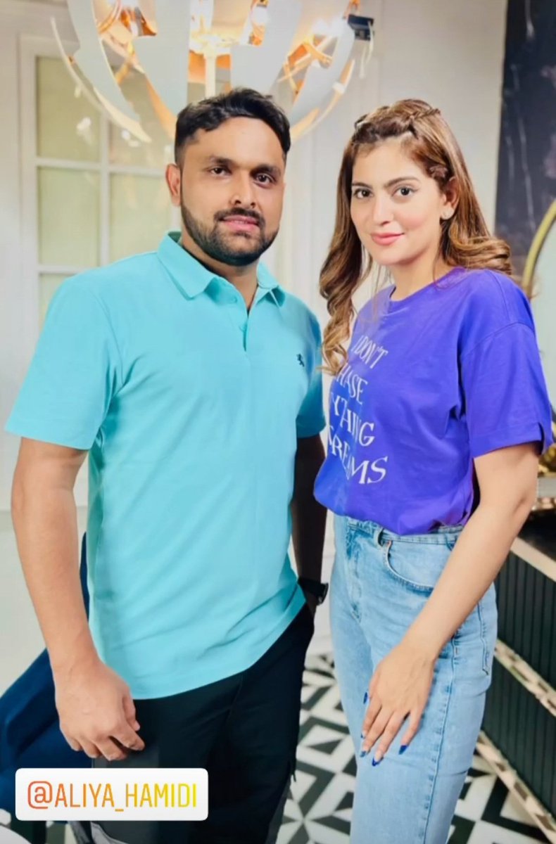 adhvik_46's tweet photo. Any upcoming project ???
Kya kehte ho #UmarArmy 🤔

#UmarRiaz https://t.co/3ZafxTLGoq