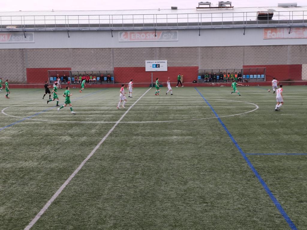 JuvenilDH's tweet photo. ⚽🥅¡GOOOOOL DEL URAAAL!

🎯El gol ha sido de 9⃣Lucas
 
⚔ @UralEspanol🟢🟢1⃣-0⃣ @EDValMinor🔴⚪

#Sempreverdes💚 #ForzaEDVM
 #JuvenilDH👟#DH1🏆 https://t.co/xPeqzIpT04
