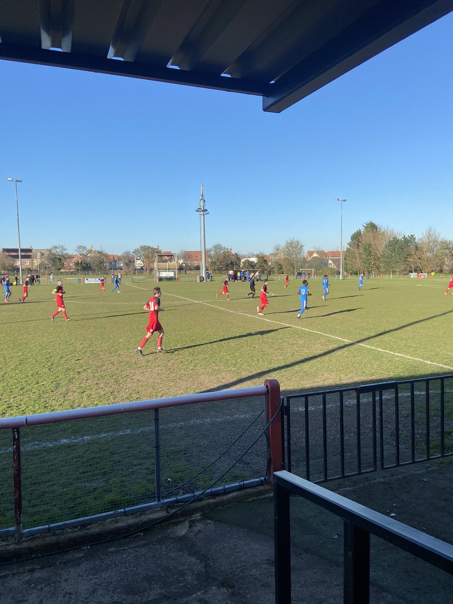 Pleasure to be invited down by <a href="/SawboTownFC/">Sawbridgeworth Town FC</a> &amp; <a href="/alexsalmon17/">Alex Salmon</a> . Shame about the result, but fantastic hospitality and a great club! Hope to work together in the future 🤝