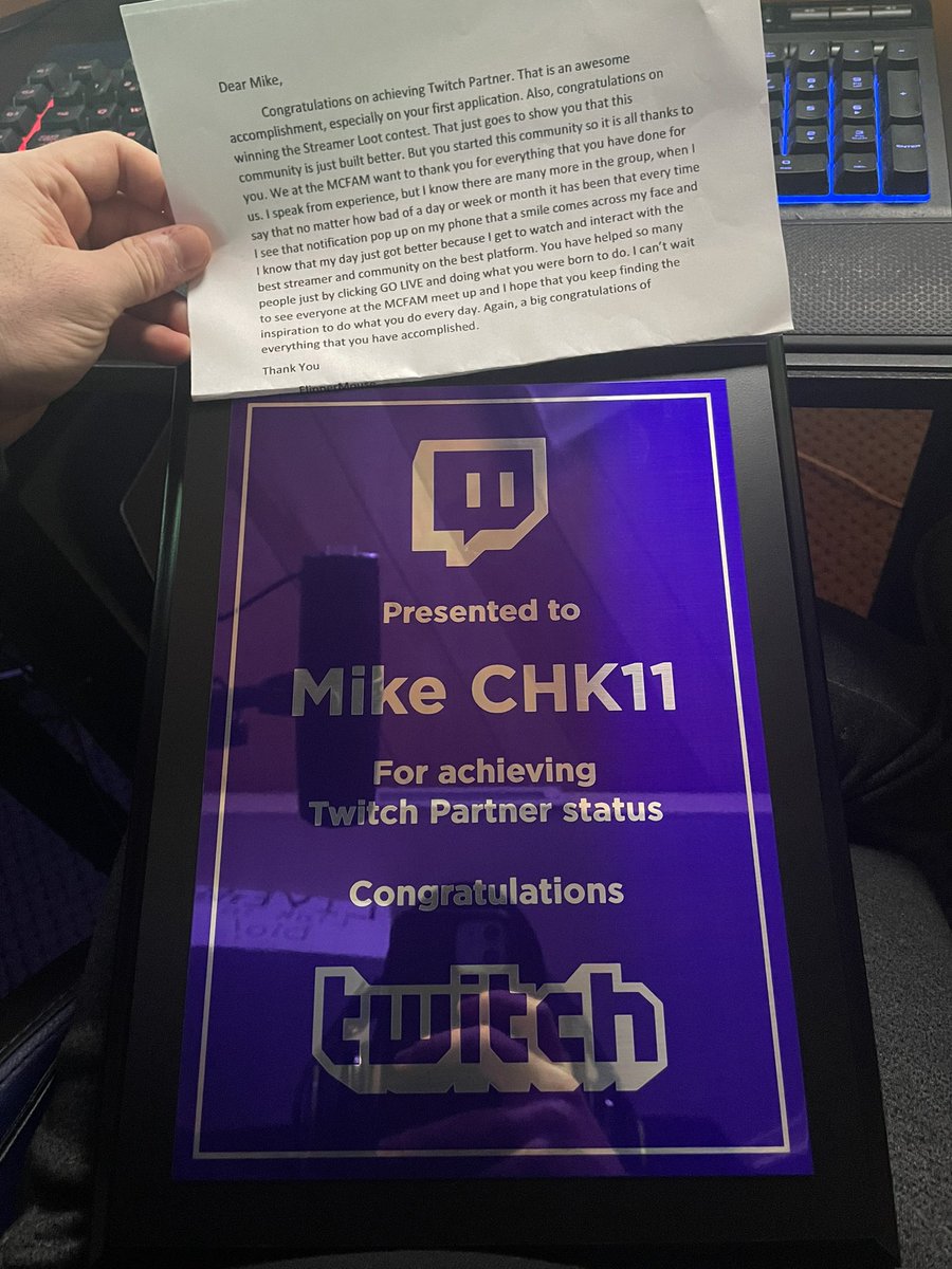 MikeCheck tweet media