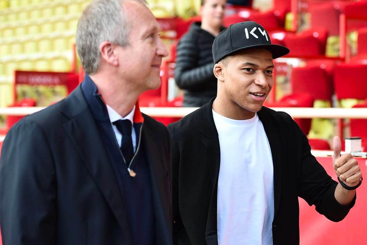 defcentral's tweet photo. En Mónaco confirman el fichaje de Mbappé por el Madrid: Vasilyev lo sabe desde 2017

https://t.co/sPkgyMFJN1

#Mbappé #RealMadrid https://t.co/dPV8f6vrf3
