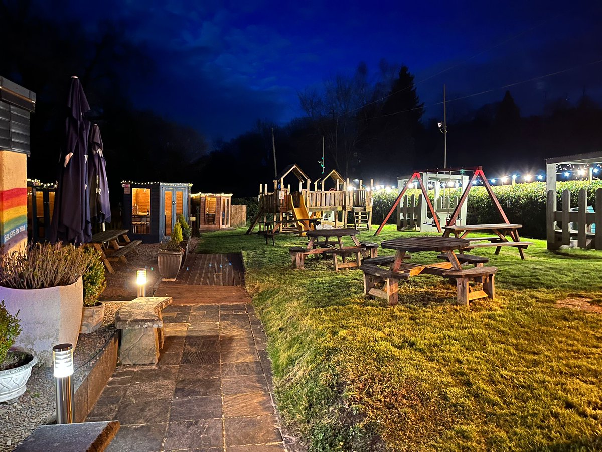 The Farmer's Boy Inn beer garden looks absolutely stunning and beautiful at night ✨😍

Would you agree?

For bookings and inquiries

☎️Ring 01452 470109
📲linktr.ee/farmersboylong…

#beergarden #venue #venueforhire #farmersboyinn #farmersboylonghope #forestofdeanbusiness #catering