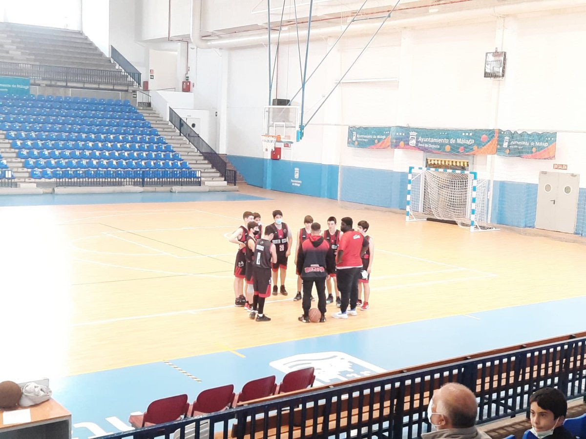 West_Arias's tweet photo. Mi pequeña familia, orgulloso de vosotros 🏀
@CDJPuertaOscura
#siemprejuntos https://t.co/gkV4Z2Vgze
