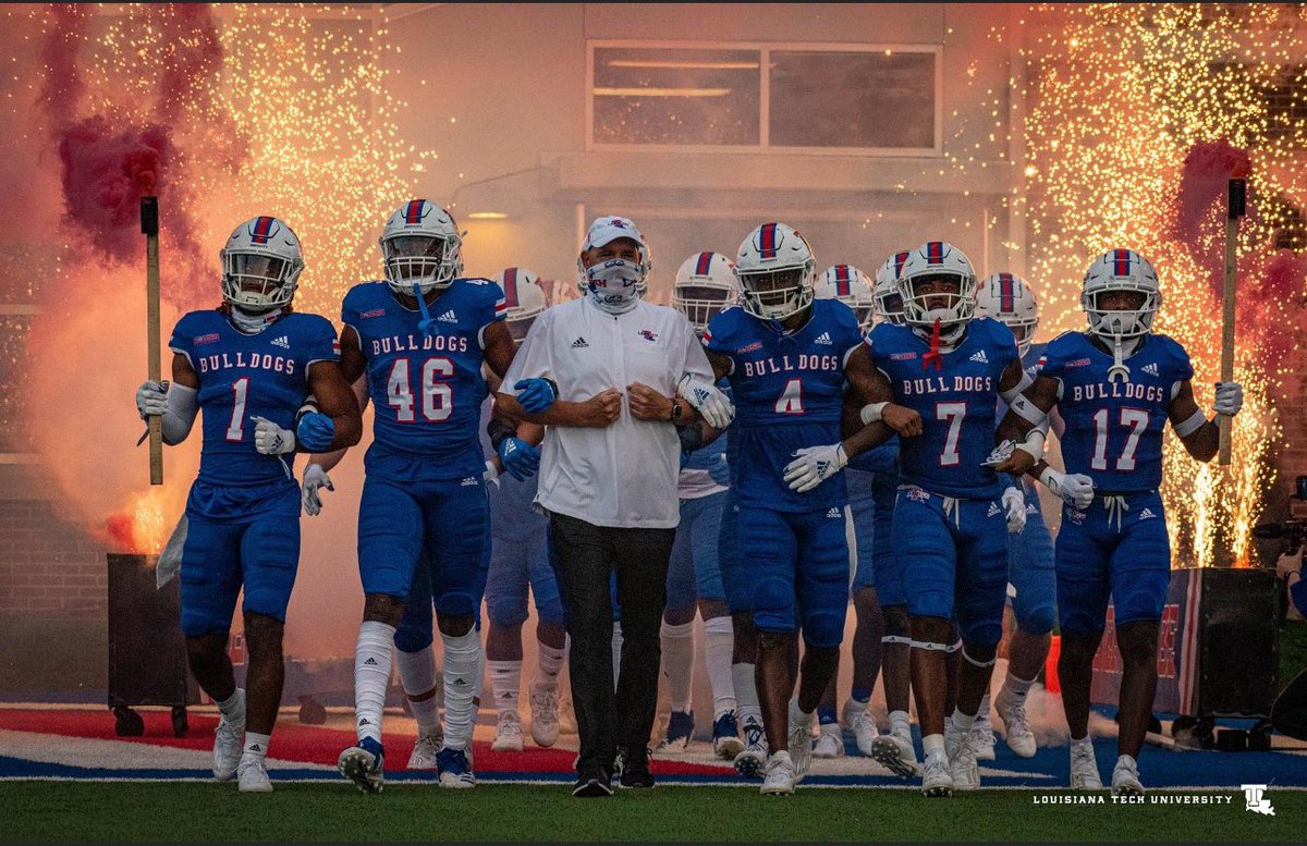 After a great visit &amp; conversation with <a href="/SCumbie_LaTech/">Sonny Cumbie</a> Im extremely blessed to receive a offer from Louisiana Tech University!💙 <a href="/LATechFB/">LA Tech Football 🏈</a>