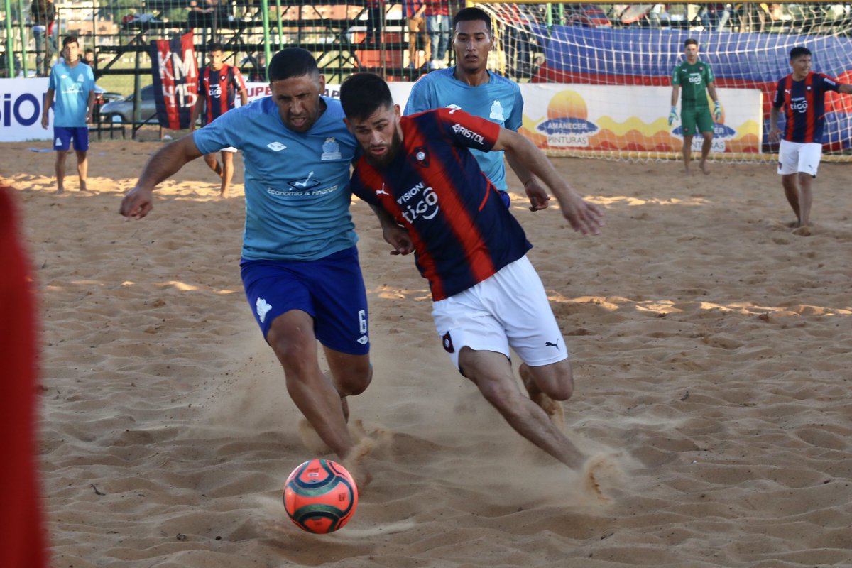 CerroPlaya's tweet photo. SuperligaAPF | ¡FINALISTA!

El Ciclón selló su pase a la final, venció a Garden por 4 a 3, los goles fueron obra de Amado Rolon, Carlos Carballo, Sixto Cantero y Carlos Moreira.

#LaPasiónDelPueblo🔵🔴 https://t.co/zLphdnsc0P