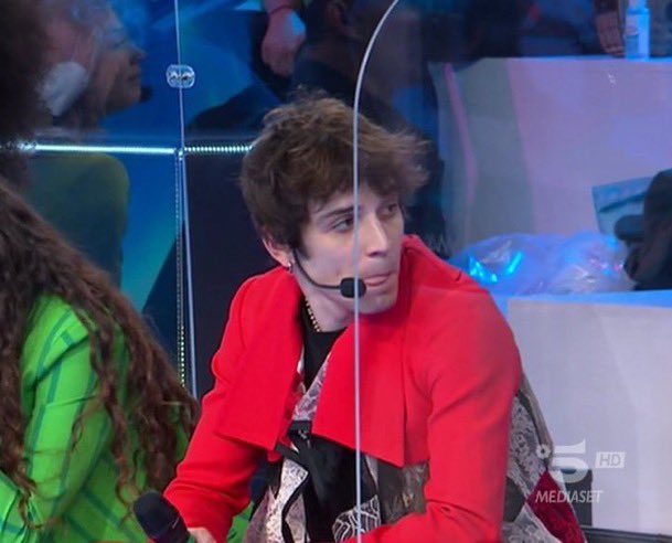nastasivero's tweet photo. Immagina dire che Alex non sa scrivere lol  #Amici21 https://t.co/gnRLLxmcqI
