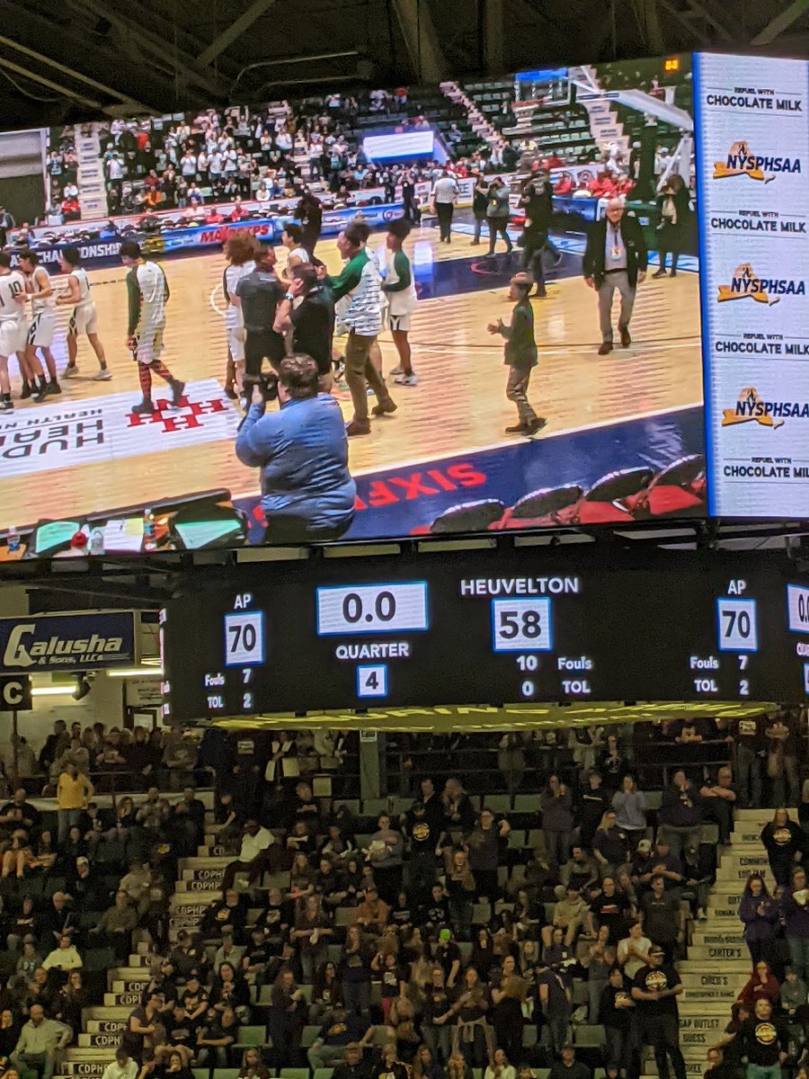 A_PAthletics's tweet photo. Our boys have done it, and we couldn't be prouder!

Congratulations to the 2022 Class D STATE CHAMPS, AVOCA/PRATTSBURGH!!!

💛🏀💚 https://t.co/O6CUDnRndo