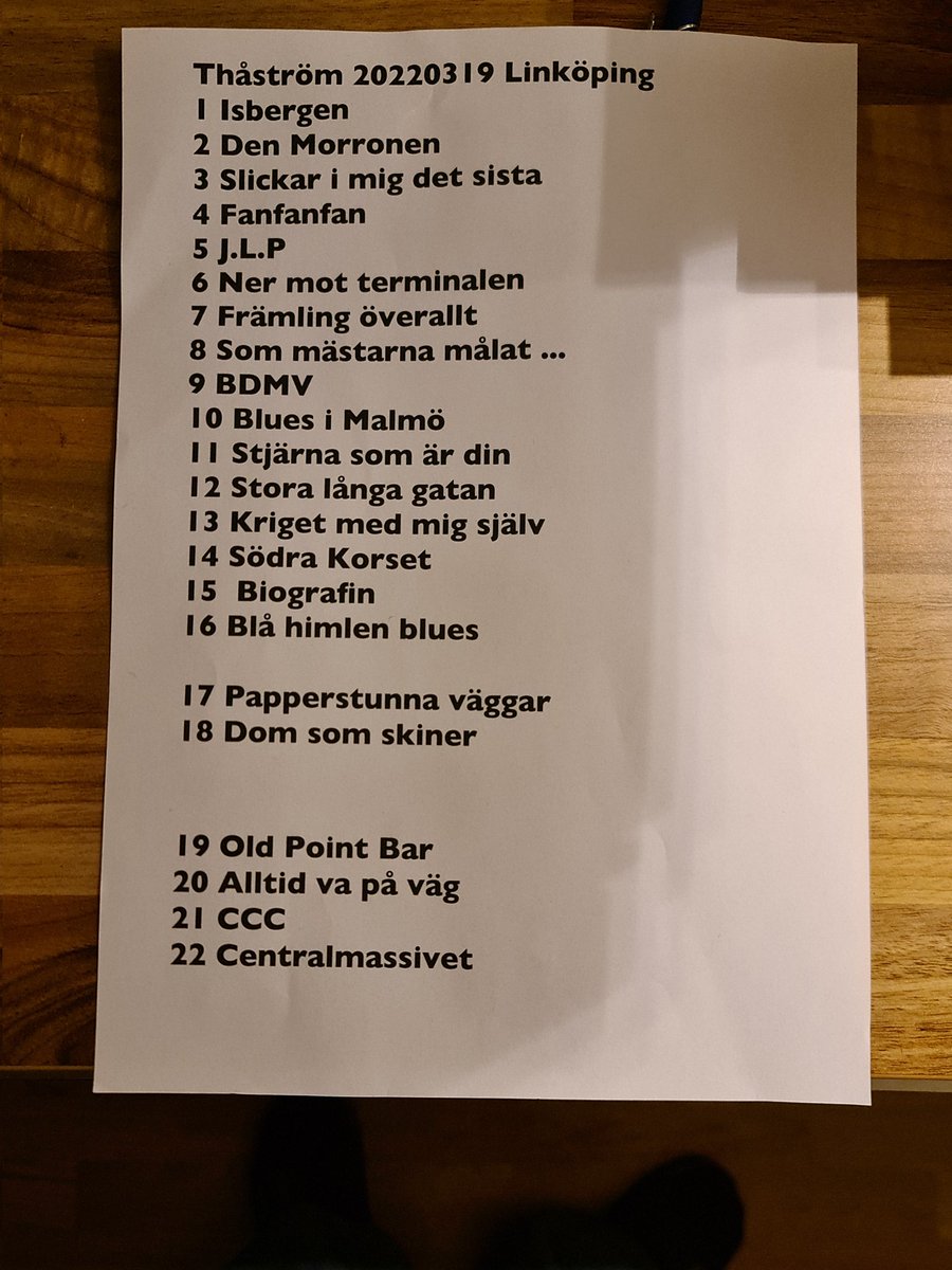 thastromskt's tweet photo. Saab Arena, Linköping, 220319 (Foto: DeZ (@swedamien). #DomSomSkiner2022 #thåström https://t.co/Ah7SgbIDCO