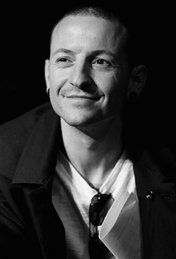 1976.3.20
Chester Bennington
Happy Birthday 