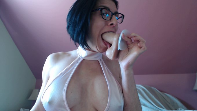 gagging is one of my specialties ! https://t.co/nFbJBdGH69<a href="/tag/live"class="tags"><span>#live</span></a><a href="/tag/horny"class="tags"><span>#horny</span></a><a href="/tag/webcam"class="tags"><span>#webcam</span></a><a href="/tag/camgirl"class="tags"><span>#camgirl</span></a><a href="/tag/streamate"class="tags"><span>#streamate</span></a><a href="/tag/liv"class="tags"><span>#liv</span></a>