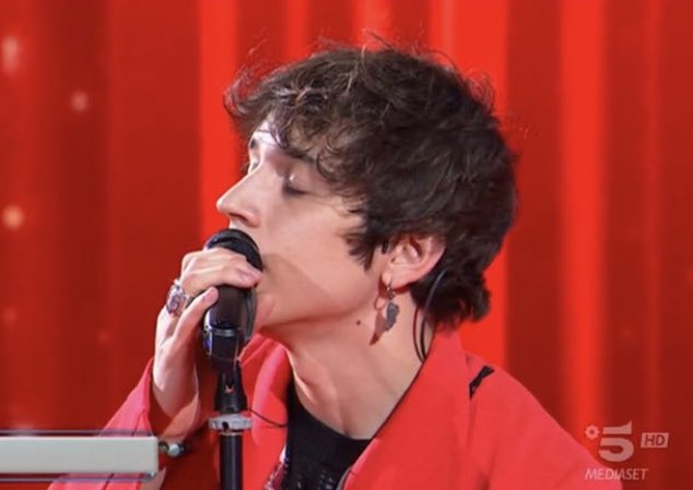 mstyles_dd's tweet photo. “Se non capisci Alex è un problema tuo”

Alex non è da capire, Alex è da ammirare 

#Amici21 https://t.co/JylMRonjep