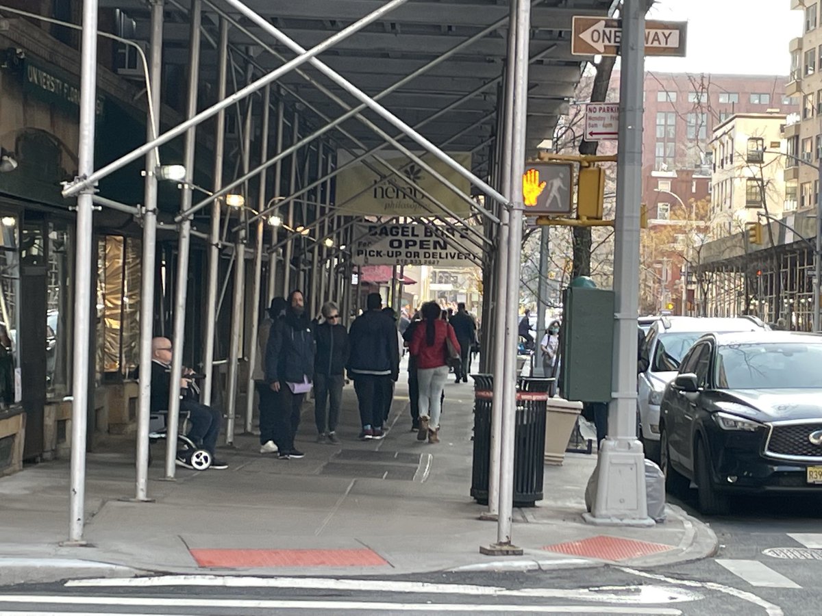JanetLiff's tweet photo. It’s time to reopen #universityplace @NYC_DOT The amount of space for people versus the amount of roadbed for a few cars is ludicrous. What happened to our permanent #sharedstreet ? @lavingiasa @bikeloveny https://t.co/M1RZoRSdJD