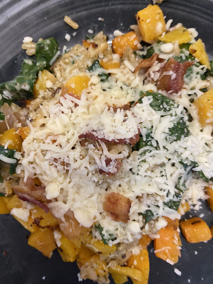 inkscrblr's tweet photo. Yep, this one was a winner. @HelloFreshCA Bacon 🥓 and butternut squash risotto. How can you go wrong with cheese, bacon and squash? You can’t. #yum #hellofreshlife https://t.co/BKMwolNw8B