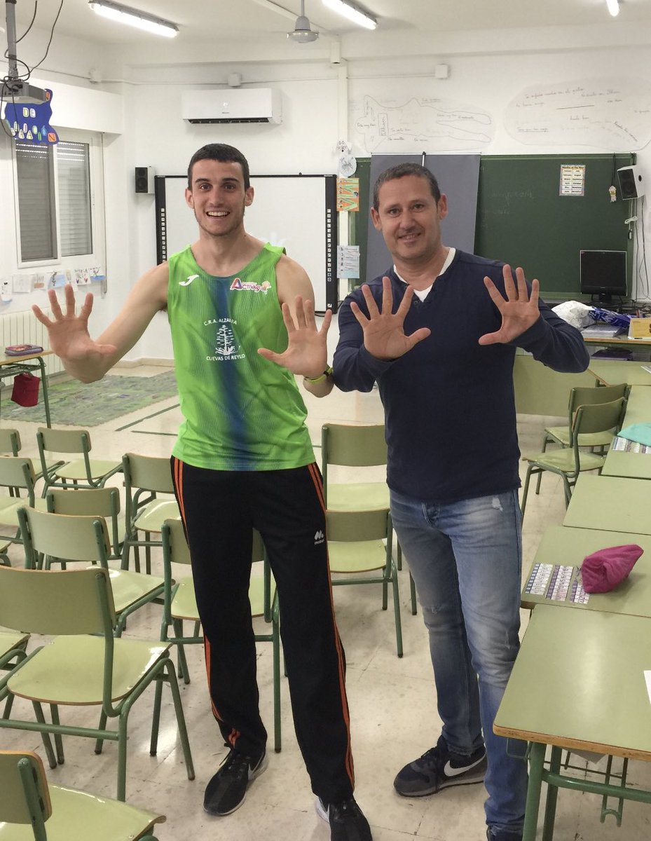 🤦🏻‍♂️🥰😍Cuando tu alumno se convierte en CAMPEÓN DEL MUNDO ‼️‼️🥇🏆🌏 Enhorabuena Mariano García👏🏼👏🏼👏🏼 Los pasos más importantes de tu vida. Nos has dejado con la boca abierta. GRANDE MARIANO , dale puñooo 👊🏼🏍Grandeeeeee!!!@EscuelasActivas <a href="/marianoobst97/">Mariano García</a> <a href="/Educarm/">Educarm</a>  <a href="/innovaedum/">Innovaedum</a>