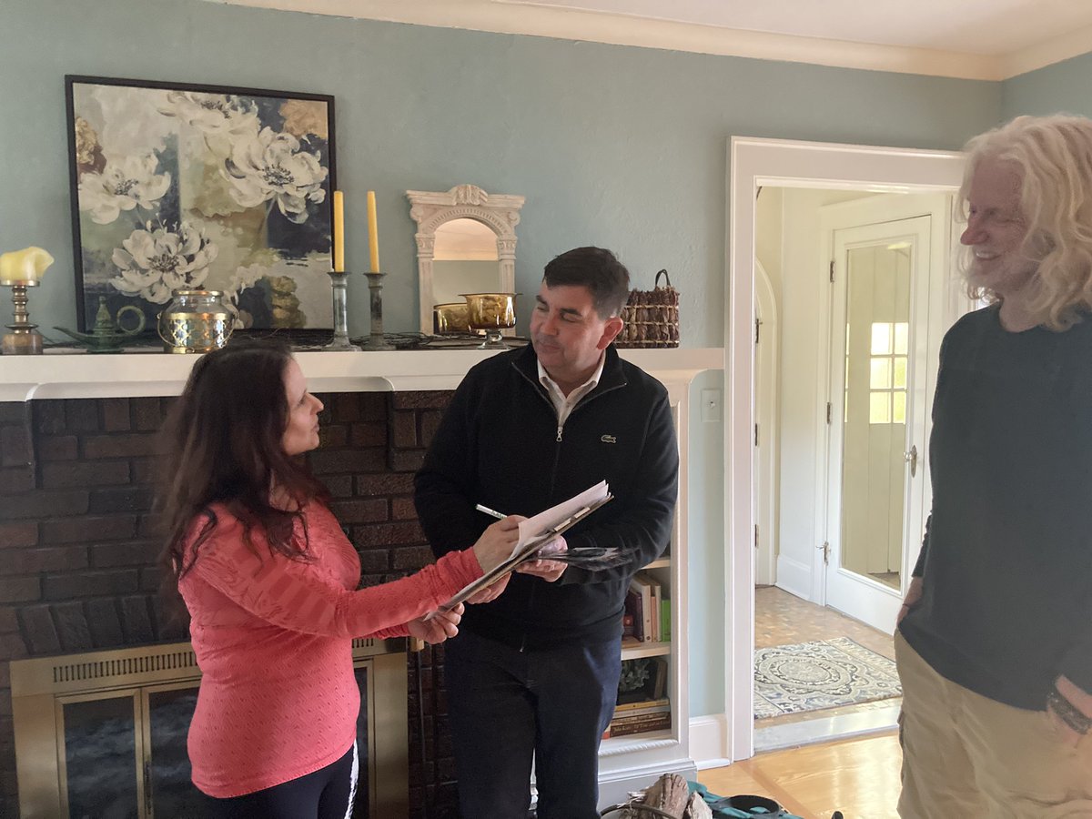 It’s a great day for a walk in the neighborhood(s). This weekend I’ve had some great conversations in Geddes, Van Buren and Syracuse. The sun is shining, basketball is on the tv, yards are being raked and people are ready for spring! https://t.co/PDw8fScXKX