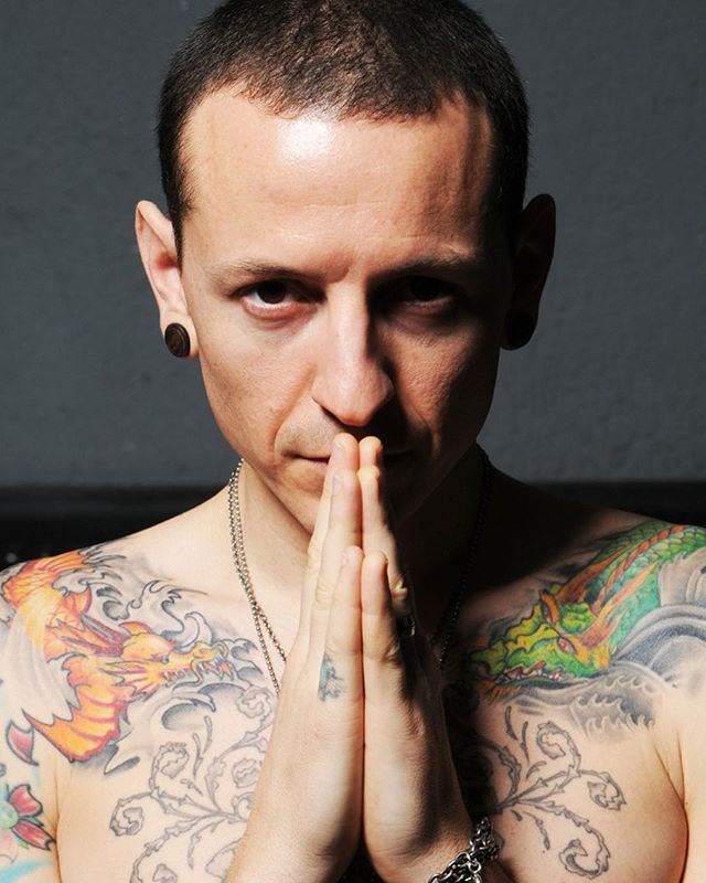 RT if you love Chester Bennington 

Every RT is sending love to wherever Chester is 🙏❤