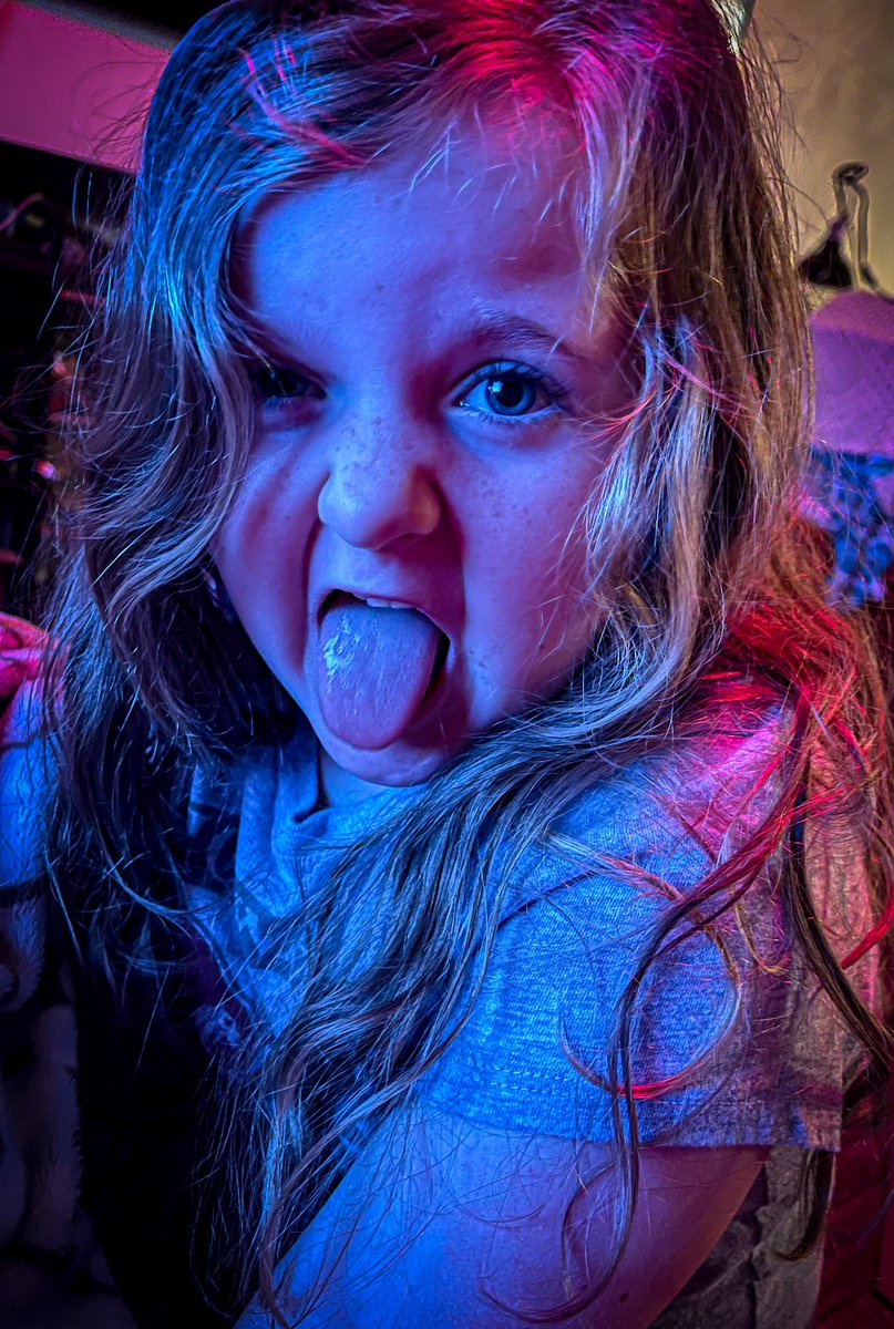 505FamilyAdvtrs's tweet photo. Love this little girl!!! #Daughter #photography #portraitphotography #colors #photographer #photographers https://t.co/JHDv49wH54