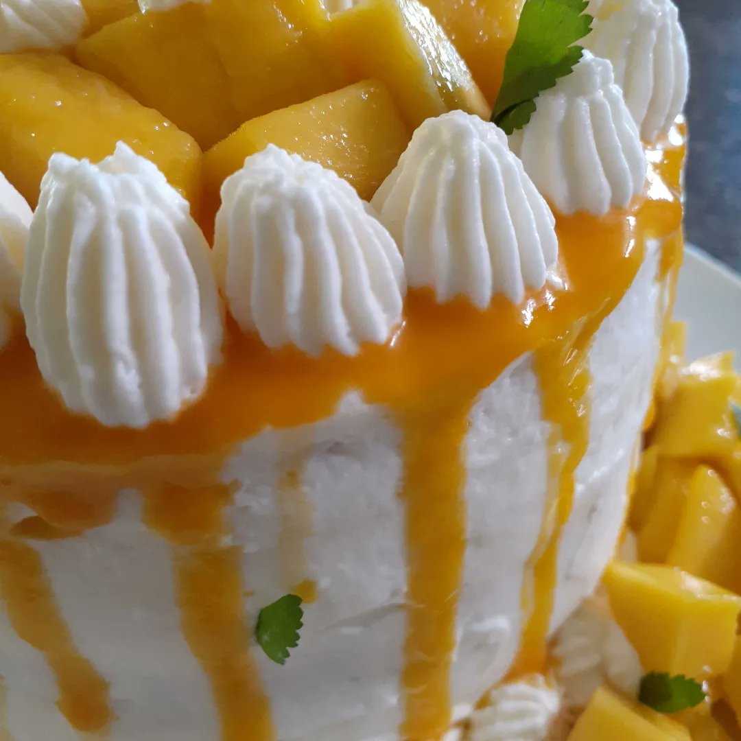 FinalKingdomXV's tweet photo. Mango shortcake. #nofilter #BakingAssistantPocketIgnis 🥭 https://t.co/lPK0M2KH2v