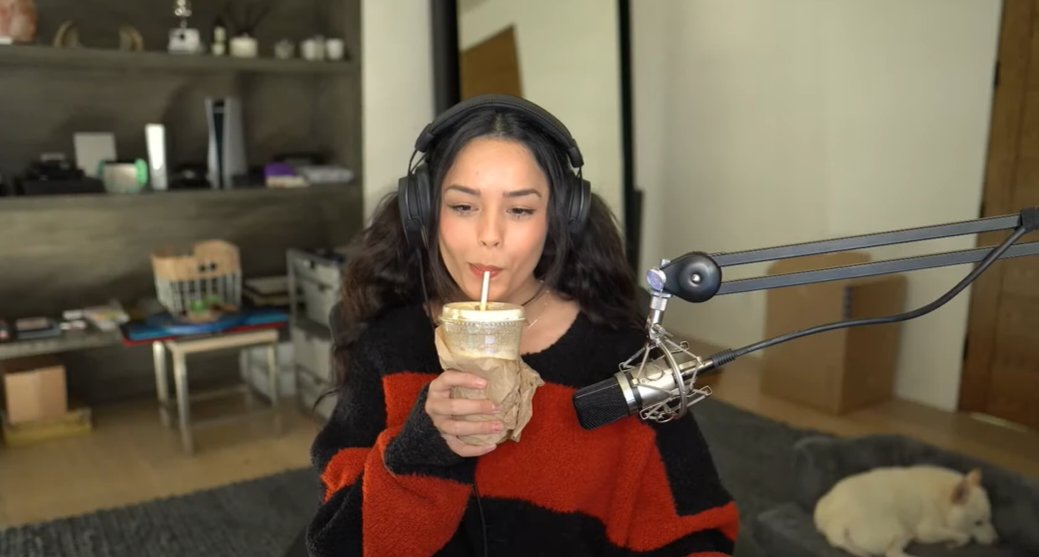 pokiraecomfort's tweet photo. She's hereee https://t.co/ErigdOYmiM