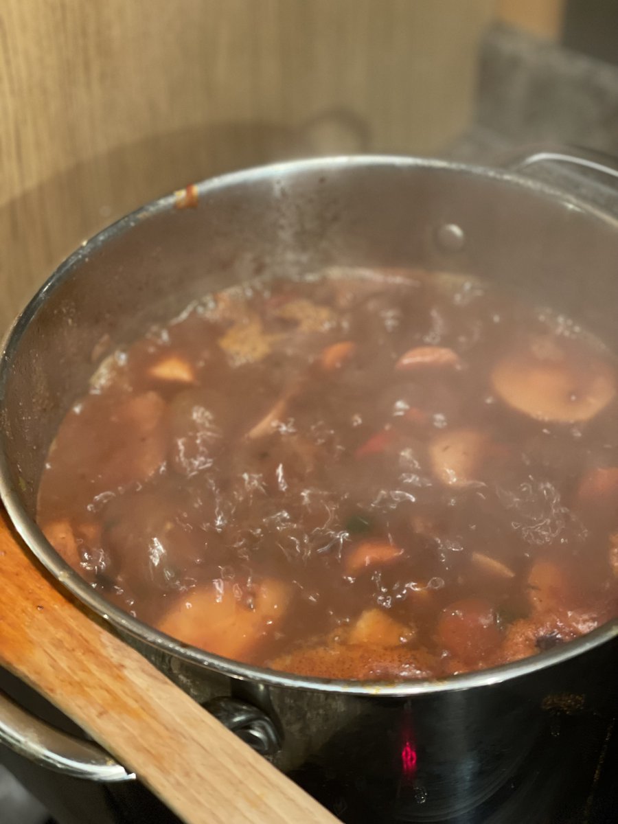 Fib_Aedan's tweet photo. How about some Hungarian goulash with traditional ingredients but a whisky and Scottish game twist? D&amp;D inspired goodness.

#whiskykitchen #whiskycooking #kitchenexperiments #experimentalkitchen #homecooking #goulash #AlwaysEuropean #ScotchTalk #dnd #foodie #goodfood #FibFunsines https://t.co/bWsMZQGome