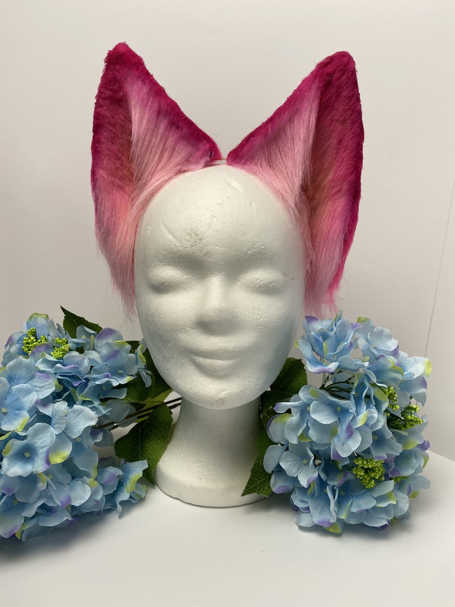 june_cosplay's tweet photo. Ahri‘s ears are done ✔️
#cosplay #ahricosplay #cute #LeagueOfLegends #commissionsopen https://t.co/nFpM2c790R