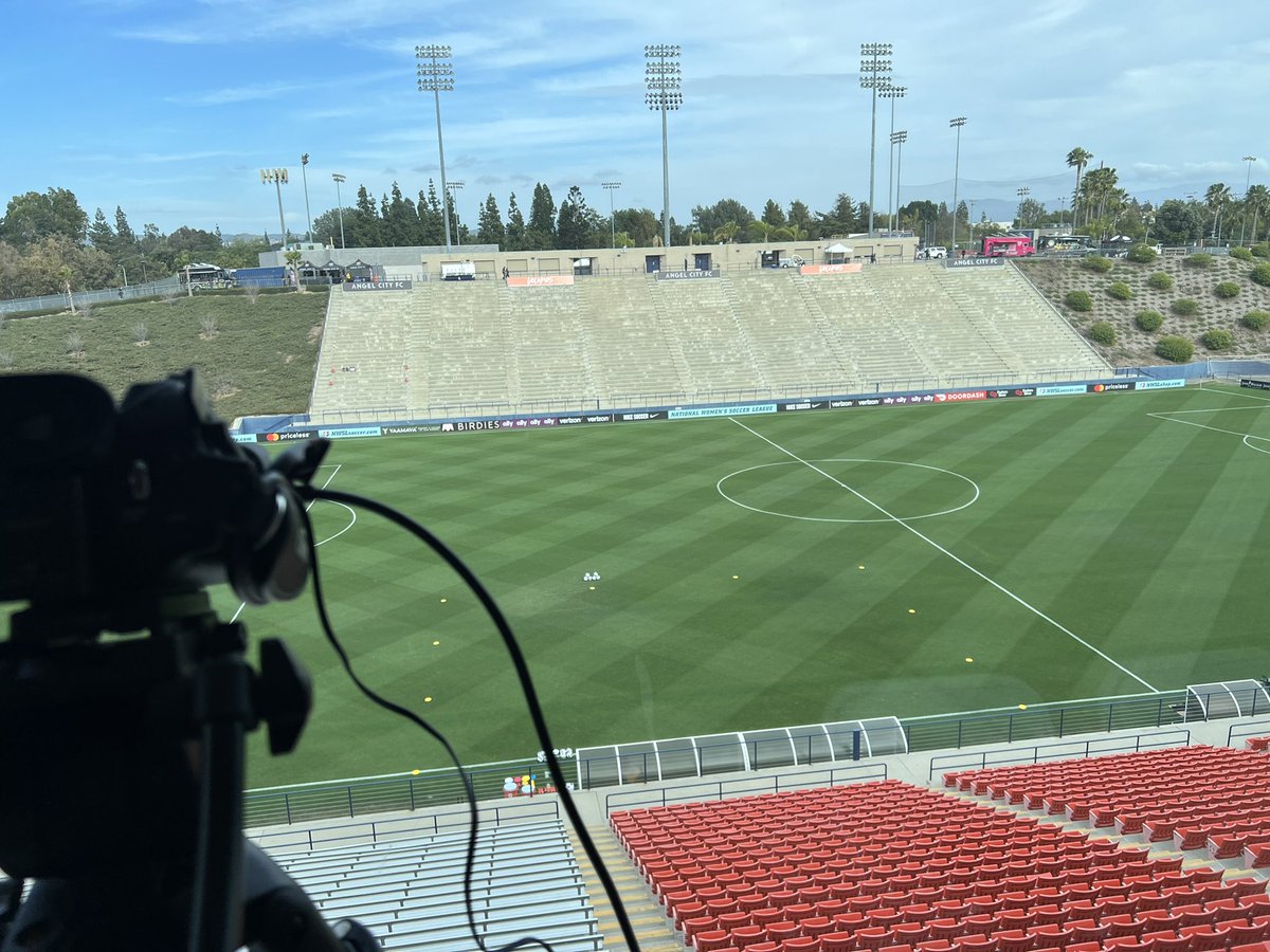 MichaelRPoma's tweet photo. Here we go! Match day 1 #wavefc #analystviews https://t.co/s6MitP7MYa