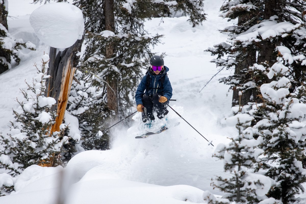 Dreaming of powder days with <a href="/francesca/">Francesca</a>.weikert.

Lens Choice: Perceive Variable Violet in the WM3 goggle.

📸: : @sofia_jaramillo5

#anonoptics