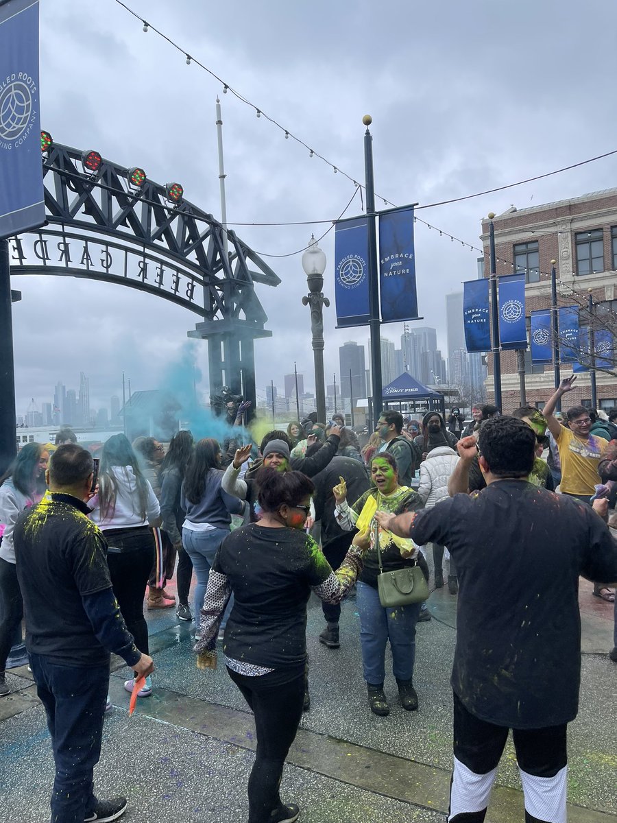 chicagosamir's tweet photo. Little rain not stopping a beautiful #Holi celebration on @NavyPier with @chicagosmayor @KumarAmitMEA @SmitaShahChiIL https://t.co/r6ajEeS5Wo