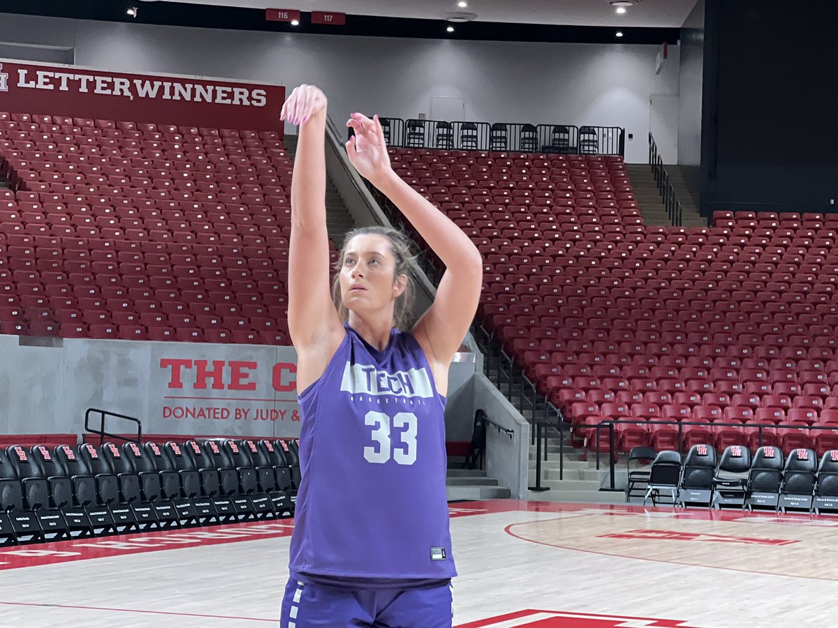 TTUWBB's tweet photo. Hitting the court in Houston‼️ https://t.co/JmGW6nflAZ