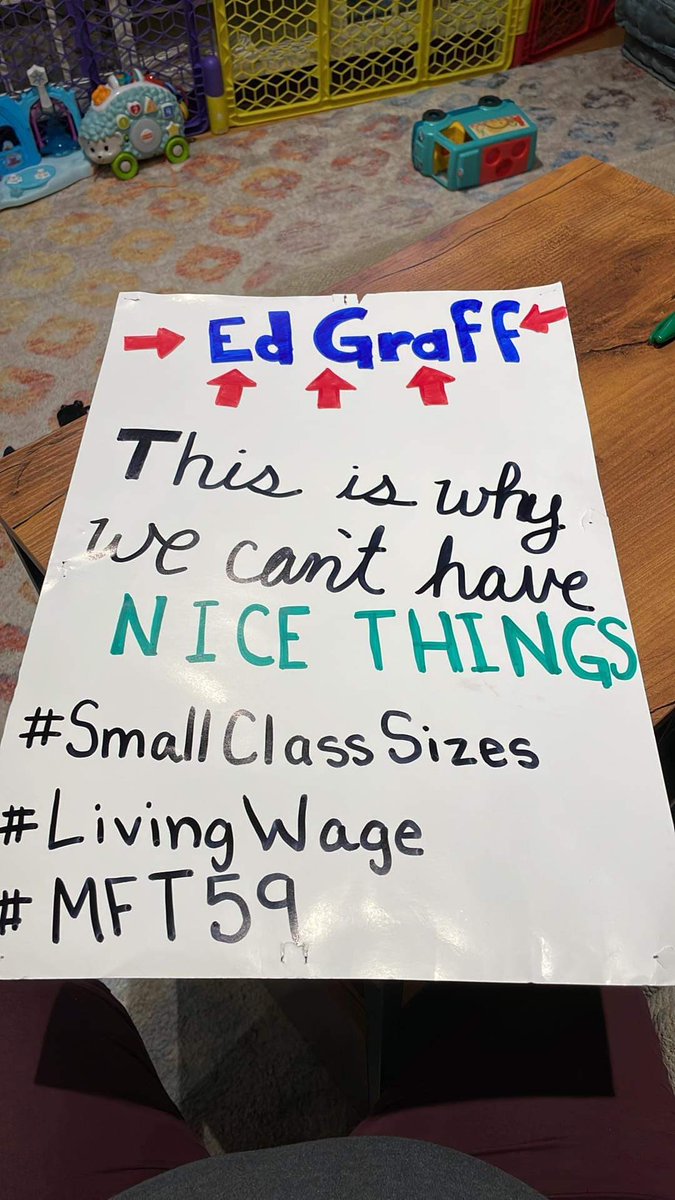 raycraftaj's tweet photo. .@MFT59 is fighting for:

✏️Smaller class sizes

✏️Addressing educator &amp; support staff shortages

✏️Recruiting and retaining teachers of color

✏️Fair compensation for educators &amp; and school staff
#SafeAndStableMPS https://t.co/JrOBj1qvWs