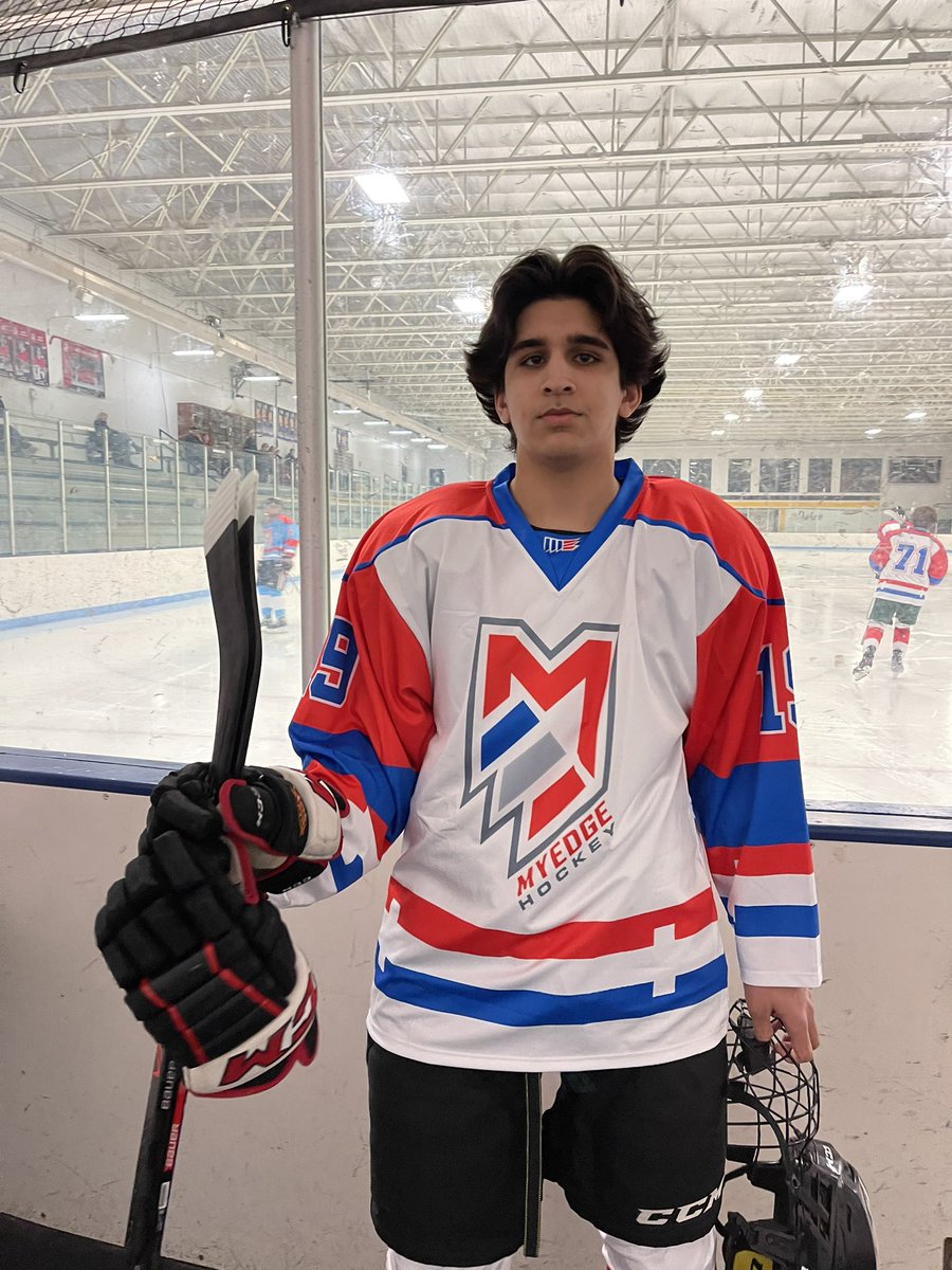 Myedgehockey's tweet photo. White wins vs Black 10-3, ⭐️FECHKO(4G,3A) leads way with help ⭐️MEHTA(2G,3A), CARLSON(G,3A), LESSOR(G,3A), WITHAM(G,A), DEAN(G), SUBJECT(A), OSBORN(A) &amp; MOREE(A). Black was led by ⭐️KLOTZ(G,2A), VENEY(G), BOTTEM(G), GIBSON(A) &amp; SEIDL(A). https://t.co/1Os3Ba6d0t