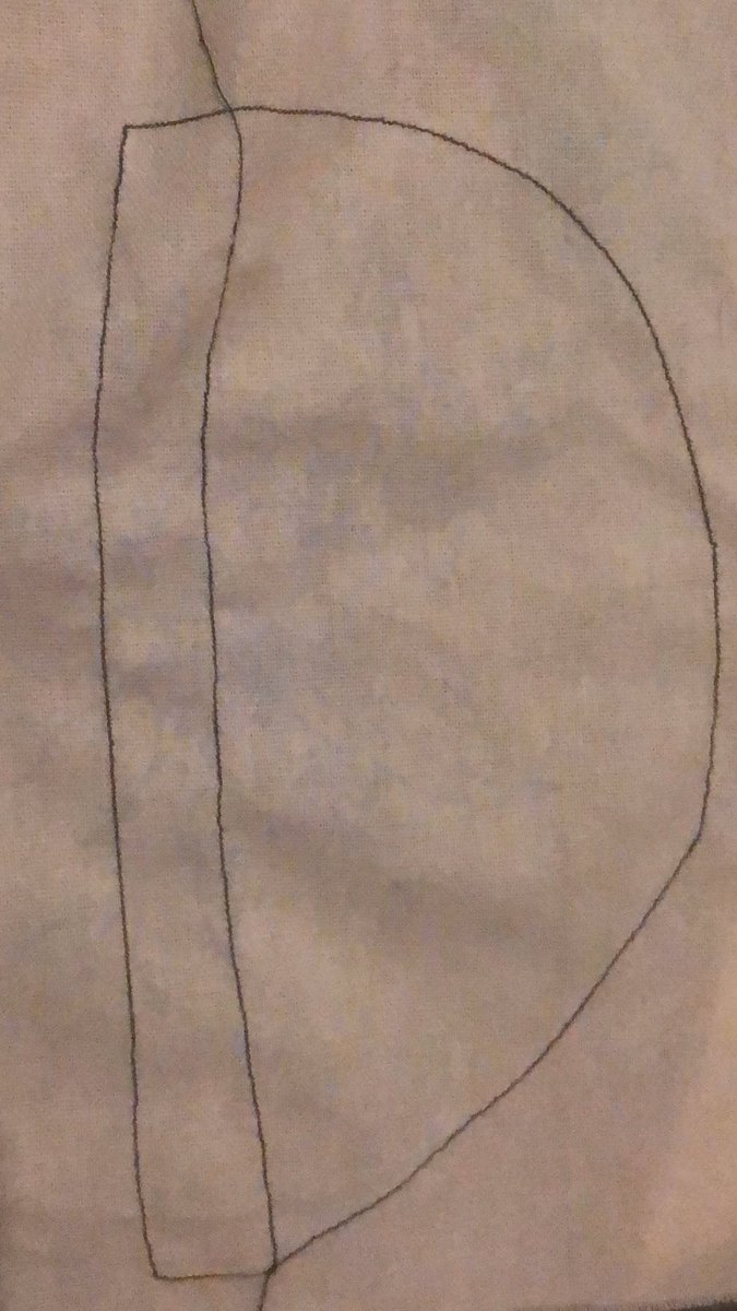 GhostinSuits's tweet image. I just got a replacement part for a quite old singer handcrank machine! Having never used any kind of sewing machine before this test is giving me so much euphoria.
/
#sewing #singer #singermachine #fursuit #furry #furryfandom #fursuitmaker #sewingsaturday #iwillcry