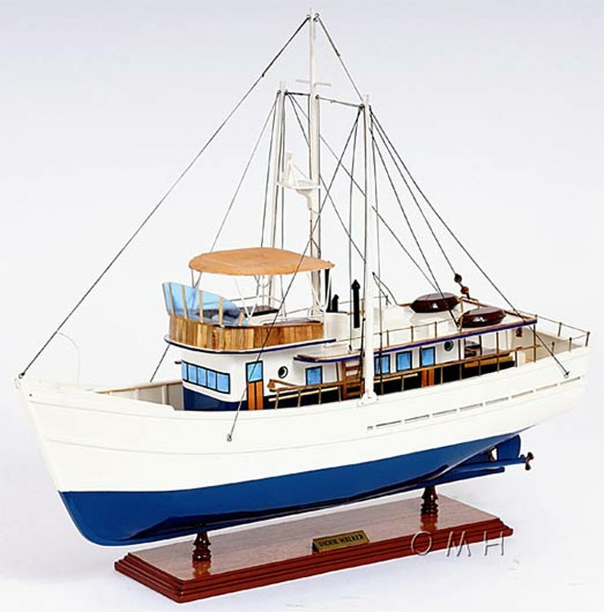 MagellanModels's tweet photo. ☀ Saturday New Arrivals - Handcrafted Ship and Boat Models - https://t.co/DHrDMru36J https://t.co/D7h3CFblhy