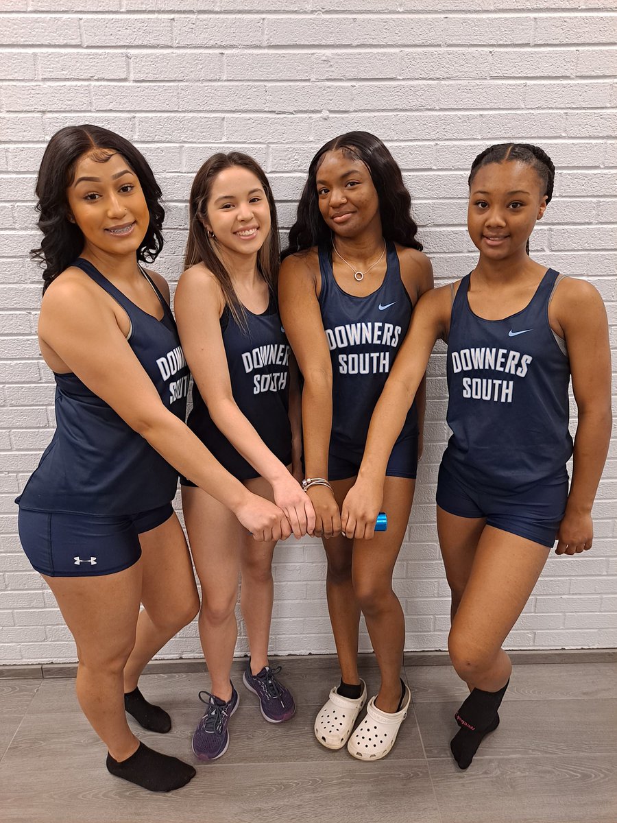 F/S 4x160m relay champions and varsity in 3rd!