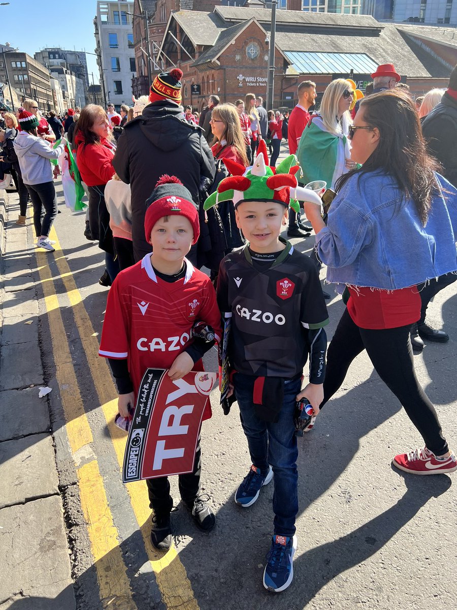 Carl Hughes tweet media