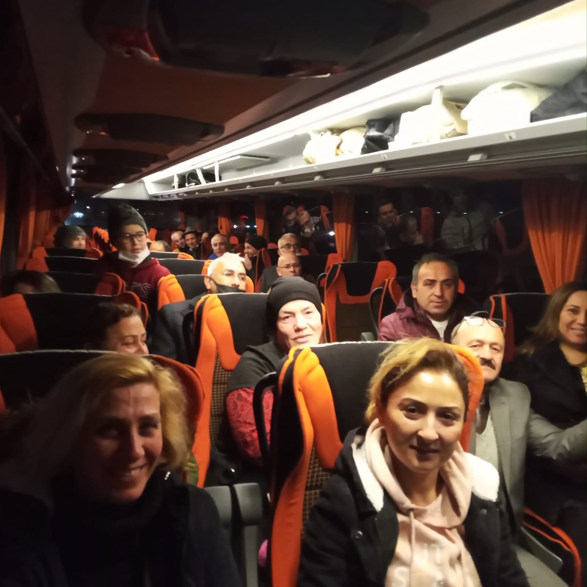 antalyaemed's tweet photo. Antalya ekibi İzmir yolunda...
#EmeklilikteYasaTakılanIar
@izmirEytSydD @gonulborann @alperozupak @istanbulEytsydD
@KocayYesim @BulkurOsman @pgursoyhotmail1 https://t.co/KOGoXV6BHU