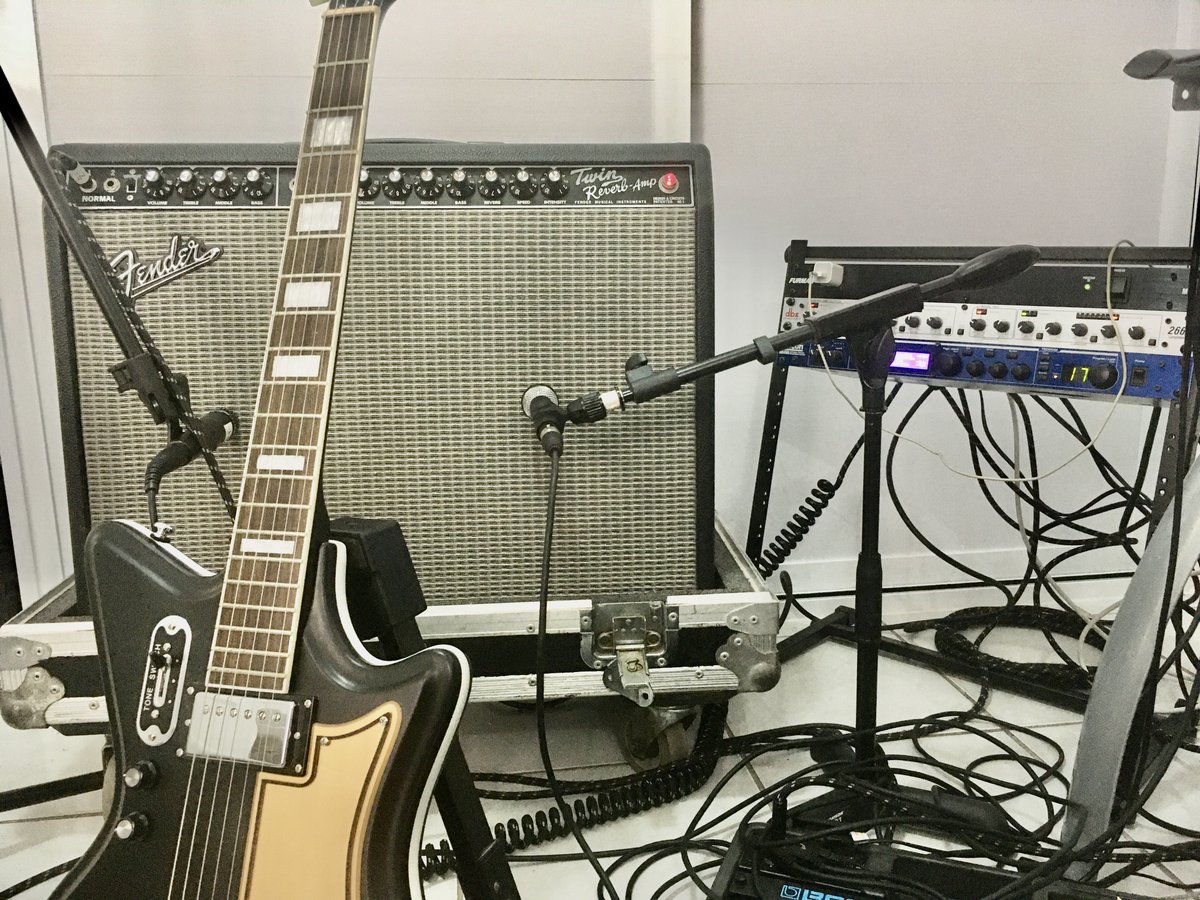 🔱  🔥🔥  Algo nuevo se avecina ⚡⚡️🌪
#newwave #postpunk #gothrock