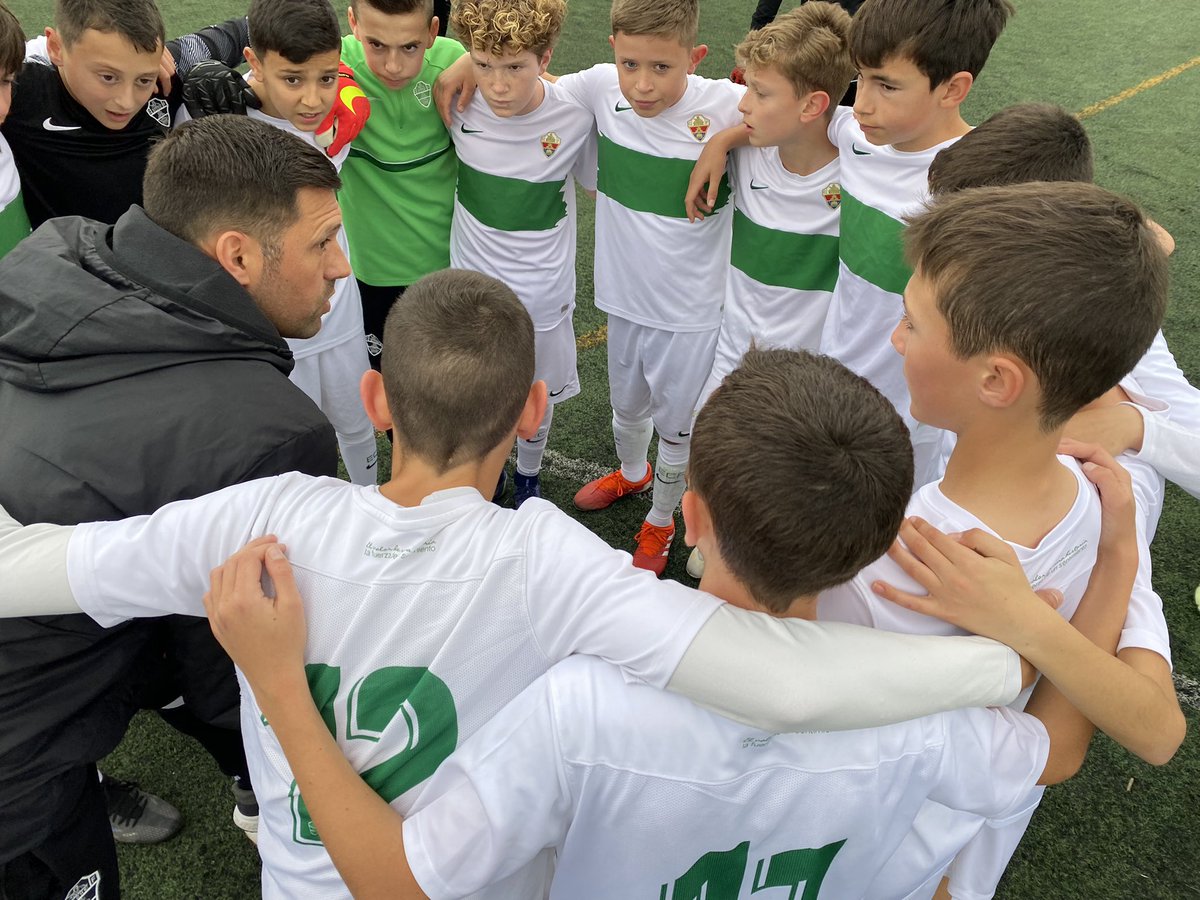 futbolbaseECF's tweet photo. 🏆 Torneo Benejúzar

▶️ Semifinales
🆚 @UCAMMurciaCF (3-0)

▶️ Final
🆚 @cfnucia (1-1,3-2 p.)

🥳 𝐂𝐀𝐀𝐌𝐏𝐄𝐄𝐄𝐎𝐍𝐄𝐄𝐄𝐒 👏

#MuchoElche 💚 https://t.co/tXv0UWS8Ai