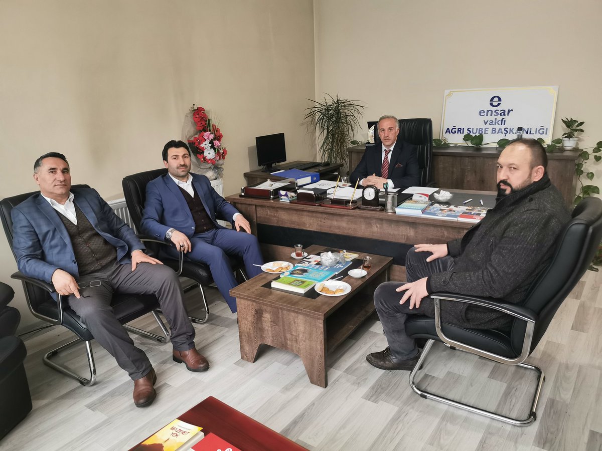 nuriyildiz_04's tweet photo. Vakıflar; varlıklarını vatan ve milletine armağan edenlerin eserleridir...

Merkez İlçe teşkilatımız ile birlikte ENSAR Vakıfı #Ağrı başkanlığına yeniden seçilen Sn.Murat ŞAM beyi ve yönetimini tebrik eder, hizmetlerinden muvaffakiyetler dilerim...
@akparti
@mahmutgurcan https://t.co/gEonKkutVR